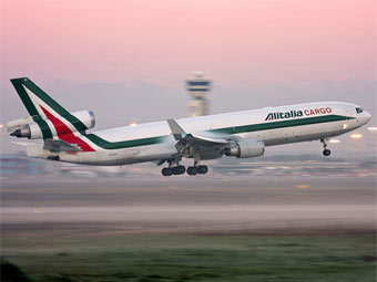  Alitalia.  - 