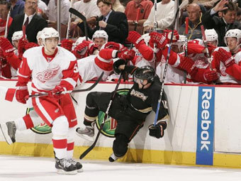   "" - "".    redwings.nhl.com
