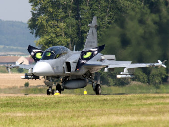 JAS 39 Gripen  .    air-attack.com